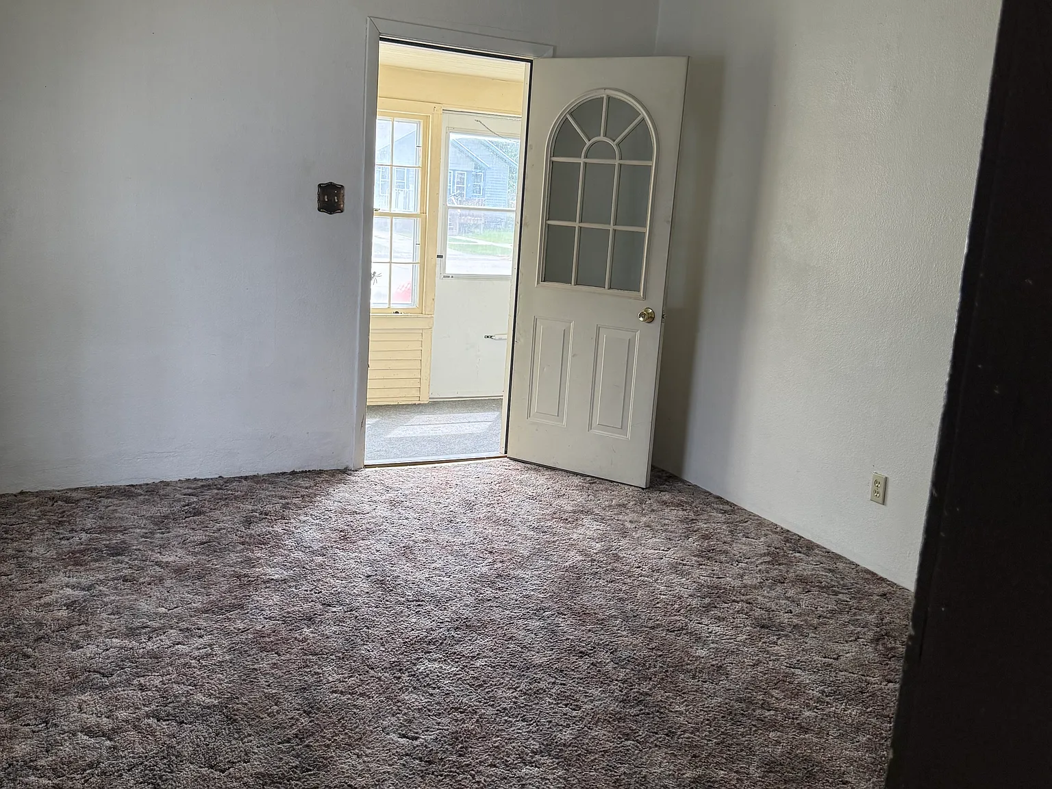 2 bed, 1000 sqft, $1,000 — Photo 4