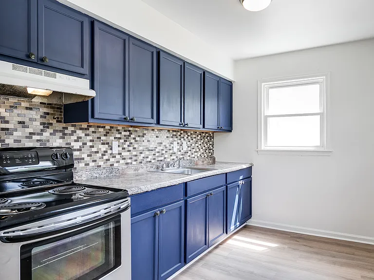 1600 Pollock St #B — Photo 3