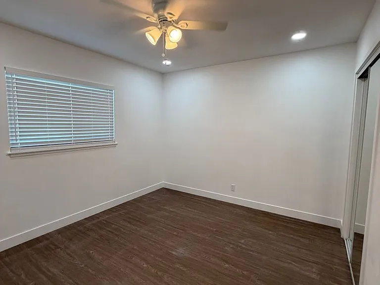 12681 Aristocrat Ave — Photo 10