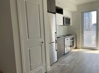 100 Dalhousie St #1705, Toronto, ON M5B 0C7