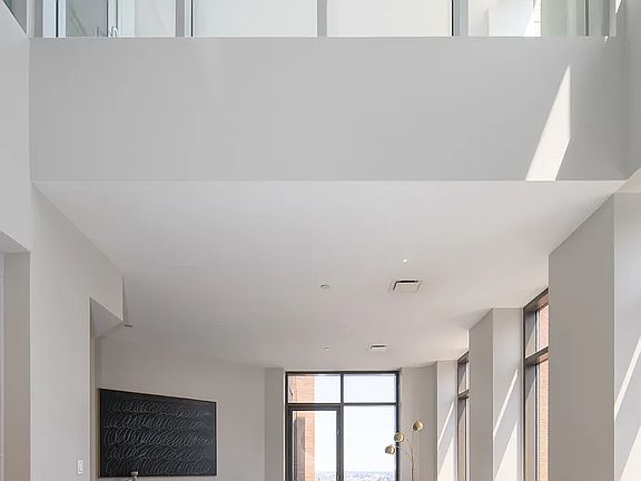 4th image of 75 Wall St #Pd1
