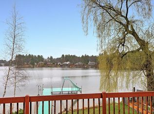 38 Lakeside Ave, Hudson, MA 01749