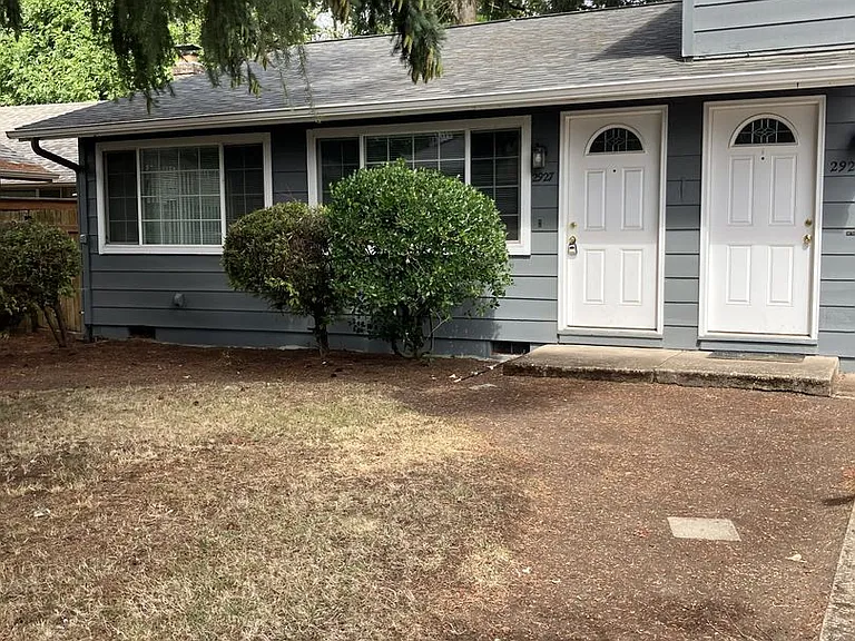 2925 Applewood Ln — Photo 1