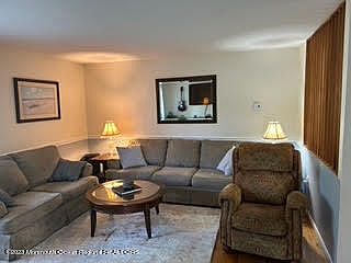 5th image of 27A Crestwood Parkway