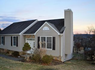 3614 View Ave, Roanoke, VA 24018