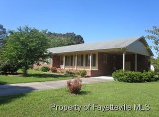 302 Briarcliff Dr, Dunn, NC 28334