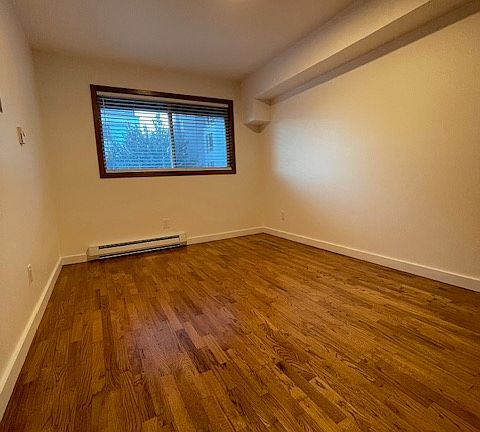 4th image of 3200 S Edmunds St #8