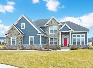 8725 Palermo Cir, Monclova, OH 43542