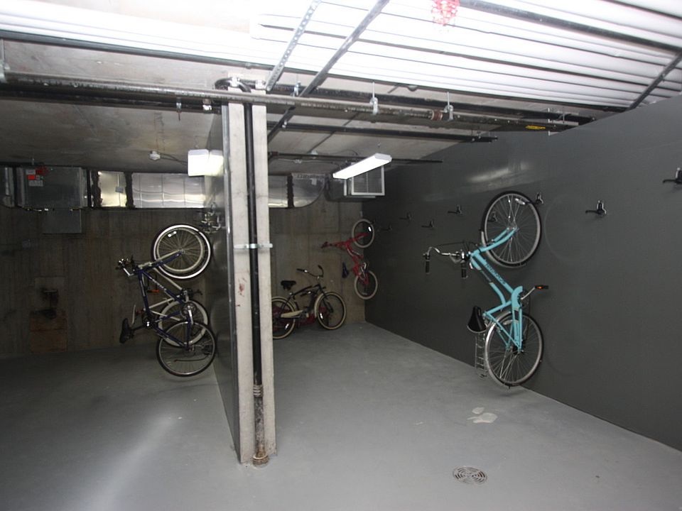 1st image of 482 Franklin Ave APT 6A