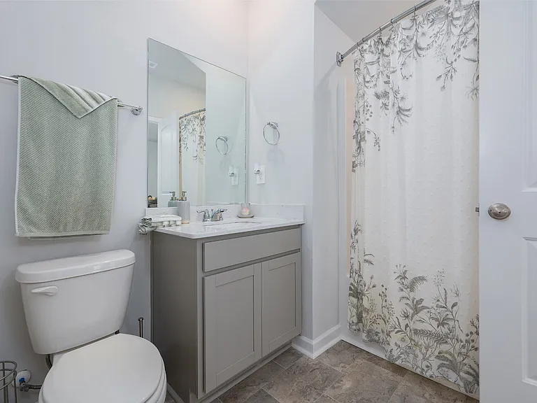 447 Augustine Dr — Photo 13