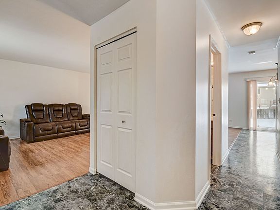 4th image of 1524 S Amarias Dr