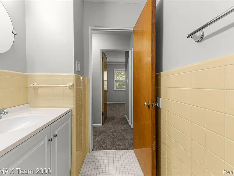 7322 Fenton St — Photo 20