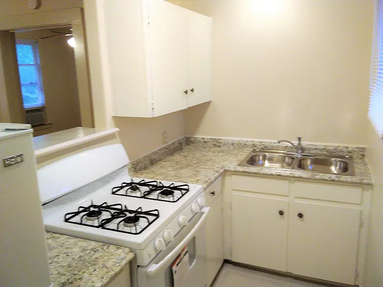 215 W Magnolia Ave #3 — Photo 12