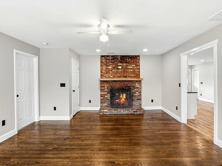 1397 Dutch Cove Rd — Photo 5