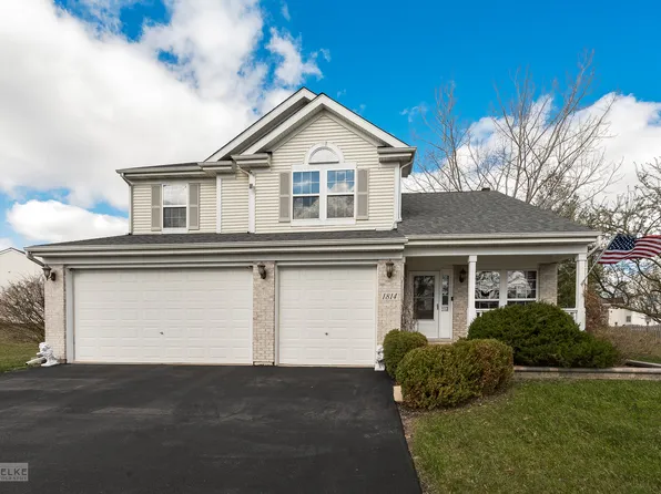 1814 Clarendon Ln, Aurora, IL 60504