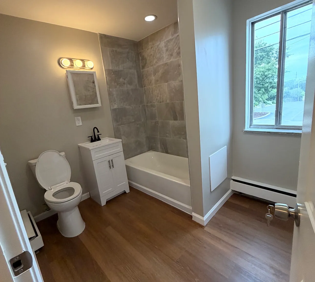 1 bed, 800 sqft, $945 — Photo 4