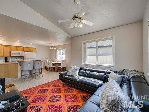 4th image of 7919-7921 W Colehaven Ct