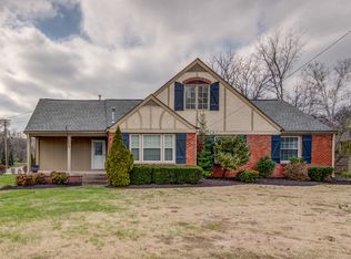 717 Estes Rd, Nashville, TN 37215