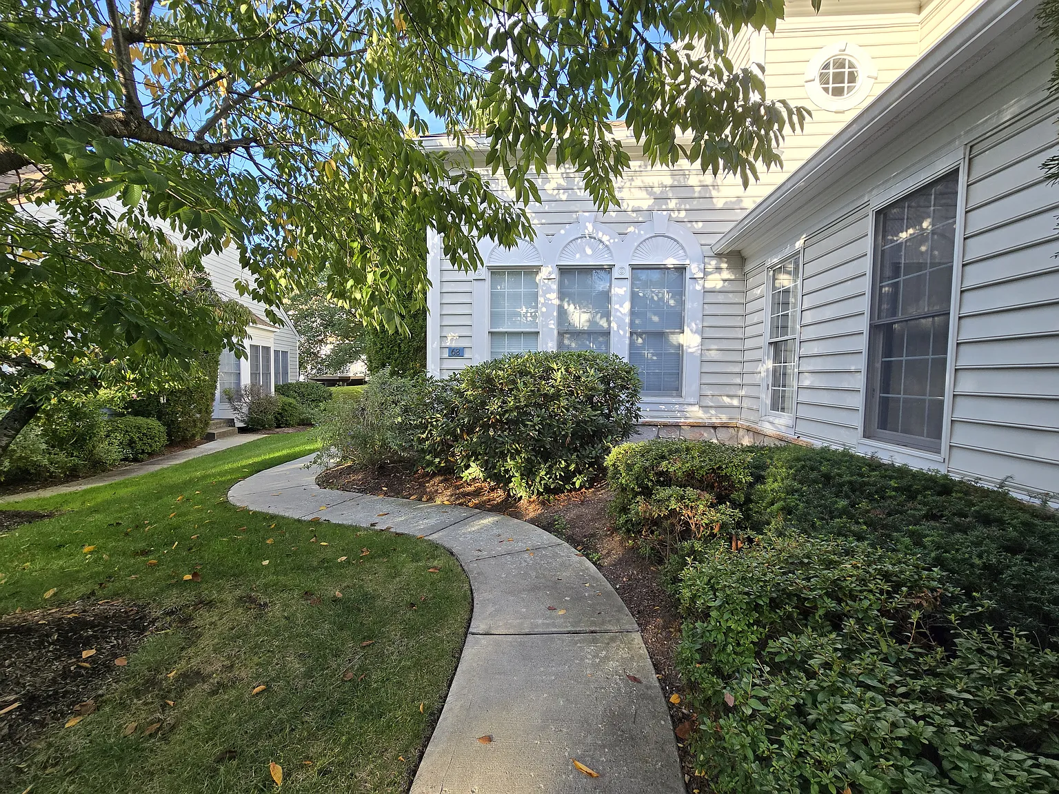 3 bed, 3.5 bath, $5,800 — Photo 2