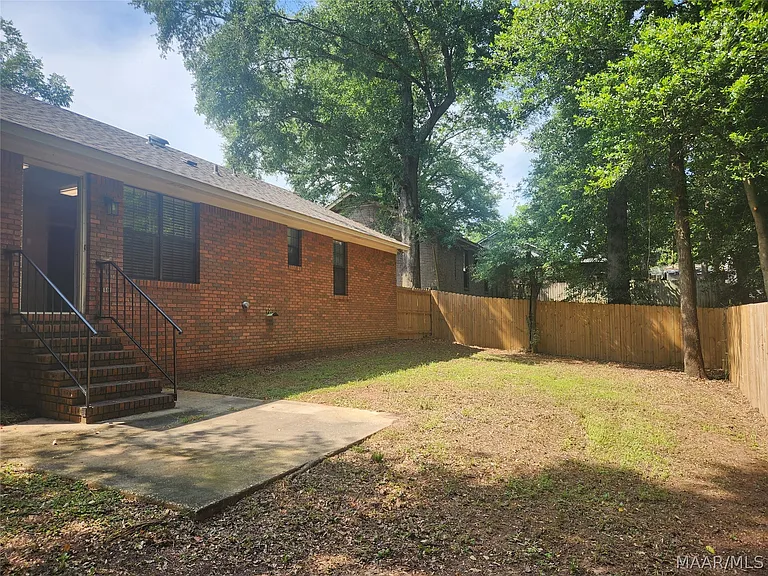 1214 Camellia Woods Ct — Photo 34