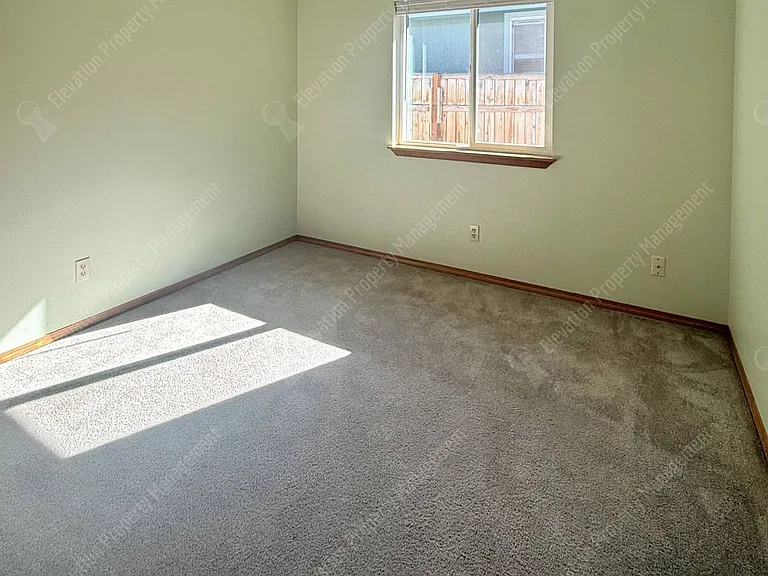 3092 NE Tahoe Ct — Photo 19