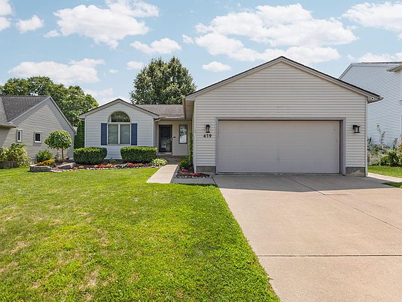 2nd image of 419 Woodland Dr W