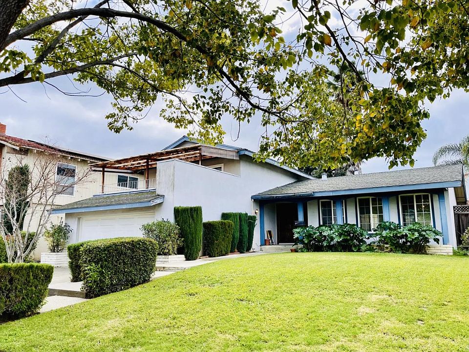 1st image of 322 Avenida Nogales