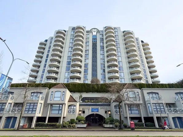 6080 Minoru Blvd #1505, Richmond, BC V6Y 4A7