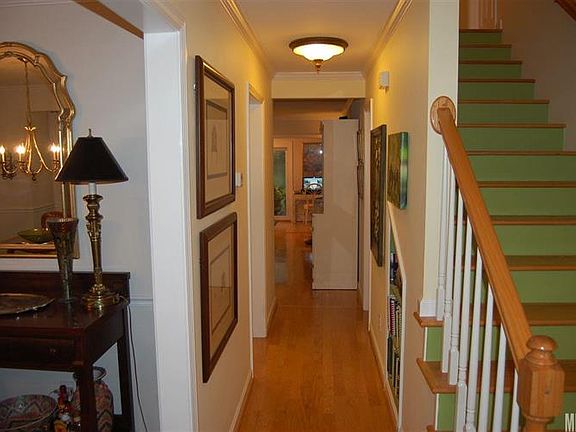 3rd image of 158 39th Avenue Ct NW