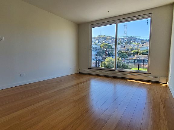 5th image of 195 Collingwood St APT 3