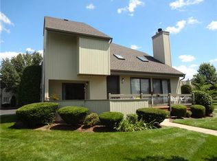 40 Sherborne St #121, Somerset, NJ 08873