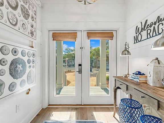 3rd image of 5 Beachcomber Ln