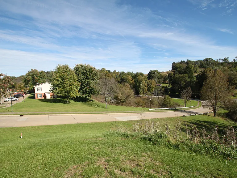 Oglebay Village Apartments — Photo 10