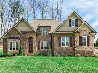 630 Oak Cove Ln, Knoxville, TN 37922