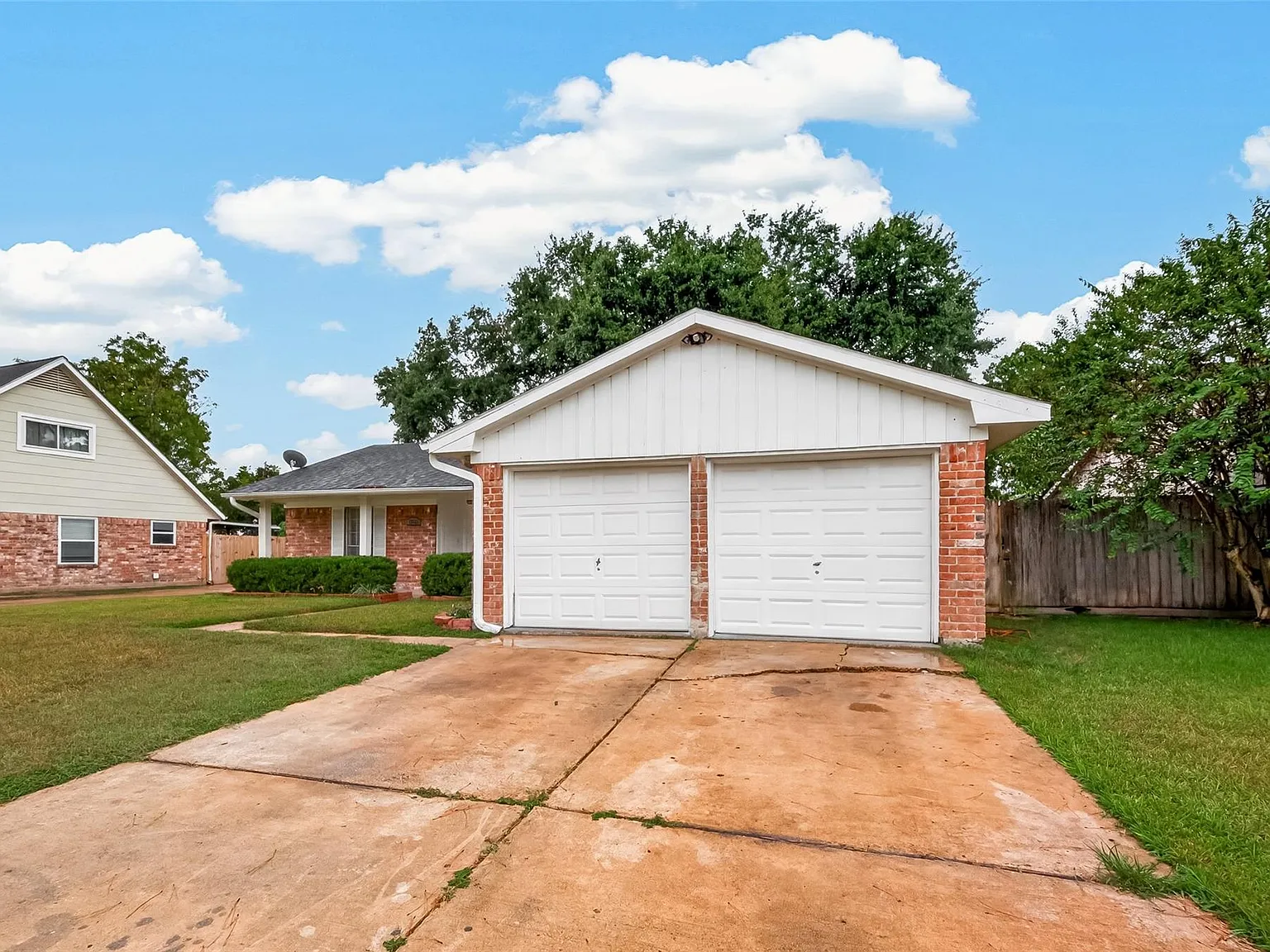 3 bed, 2.0 bath, 1563 sqft, $1,850 — Photo 4