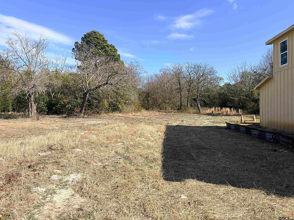 2nd image of 1026 Britton Ave