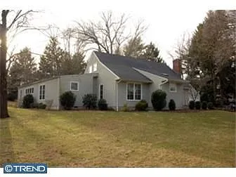 23 Overbrook Dr photo 1