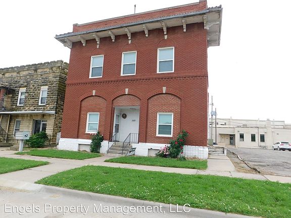 2nd image of 509 N School St APT 4