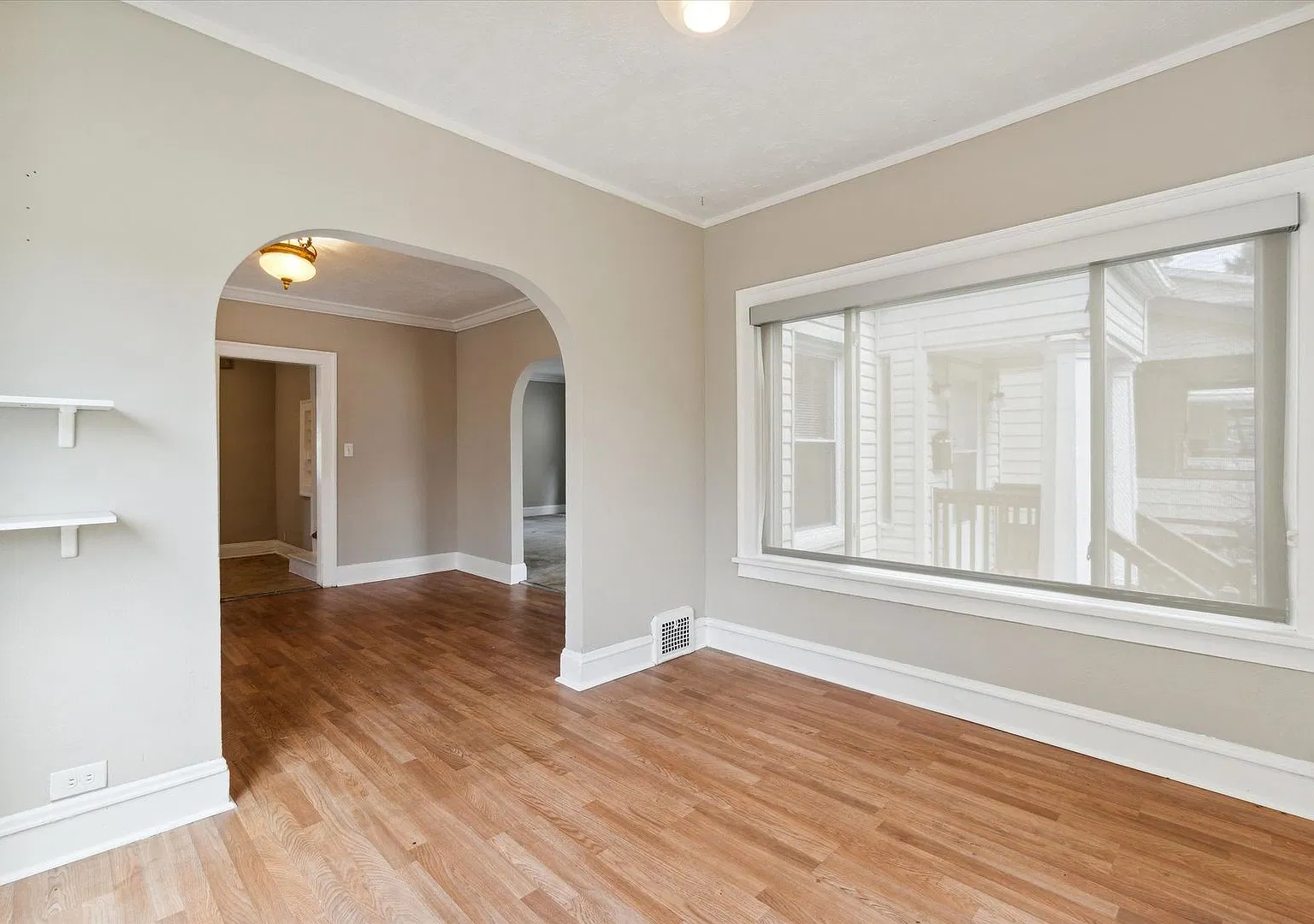 3361 Beechwood Ave — Photo 4