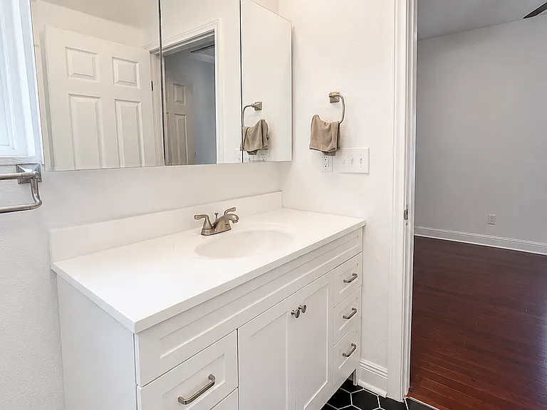 1612 Miriam Ave #B — Photo 21
