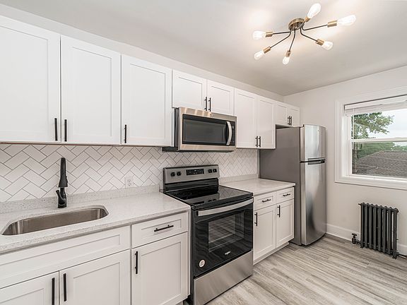 2nd image of 9610 Sherwood Pl #0B-1Ba-400Sqft