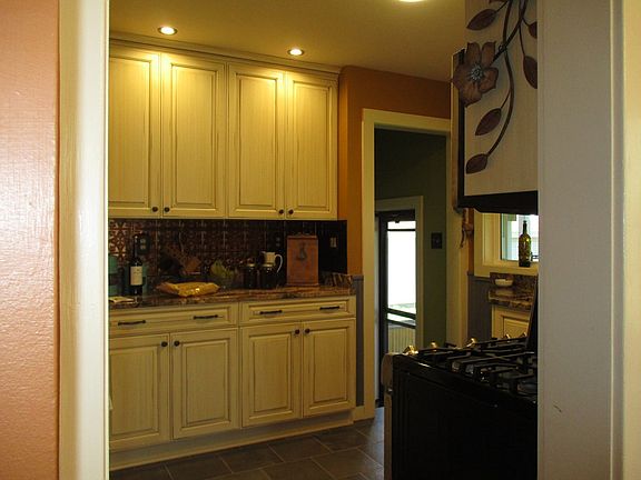 4th image of 50 Grace Ave