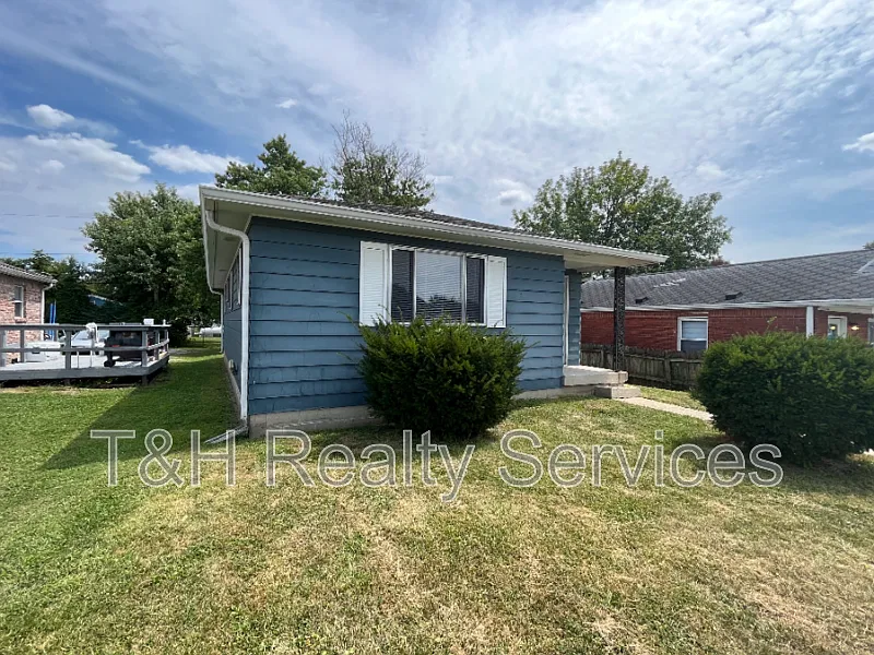 2 bed, 1.0 bath, 936 sqft, $1,100 — Photo 3