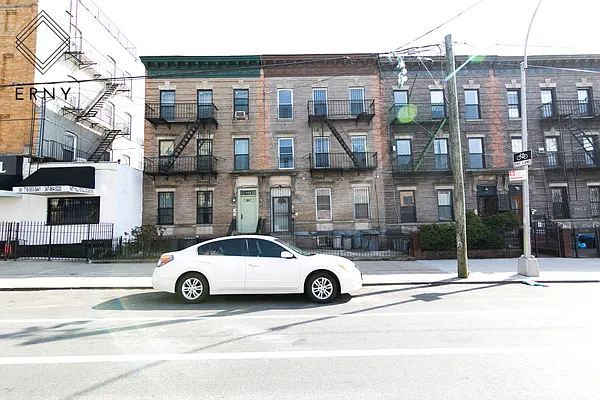 Rented by ERNY LLC | media 13