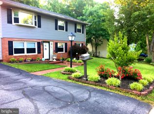 15211 Calexico Ln, Woodbridge, VA 22193