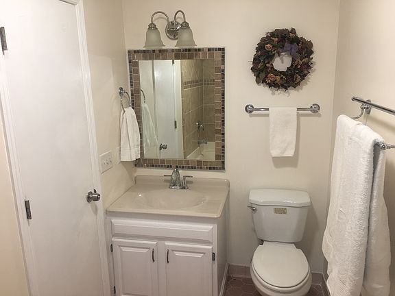 2nd image of 4706 Bennington Pl