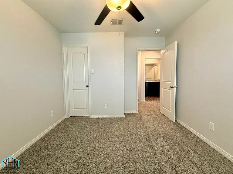 2927 Gastonian Ml — Photo 11