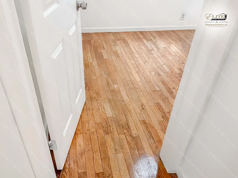 3506 Herrick St — Photo 11