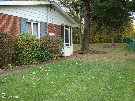 4th image of 232 Leland Dr S