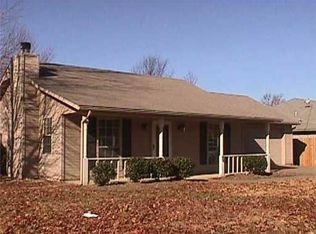 700 N 37th Pl, Centerton, AR 72756